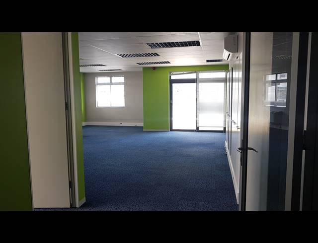 110M² OFFICE TO LET IN TYGER VALLEY